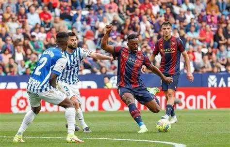 游弱旅, 给大家来保