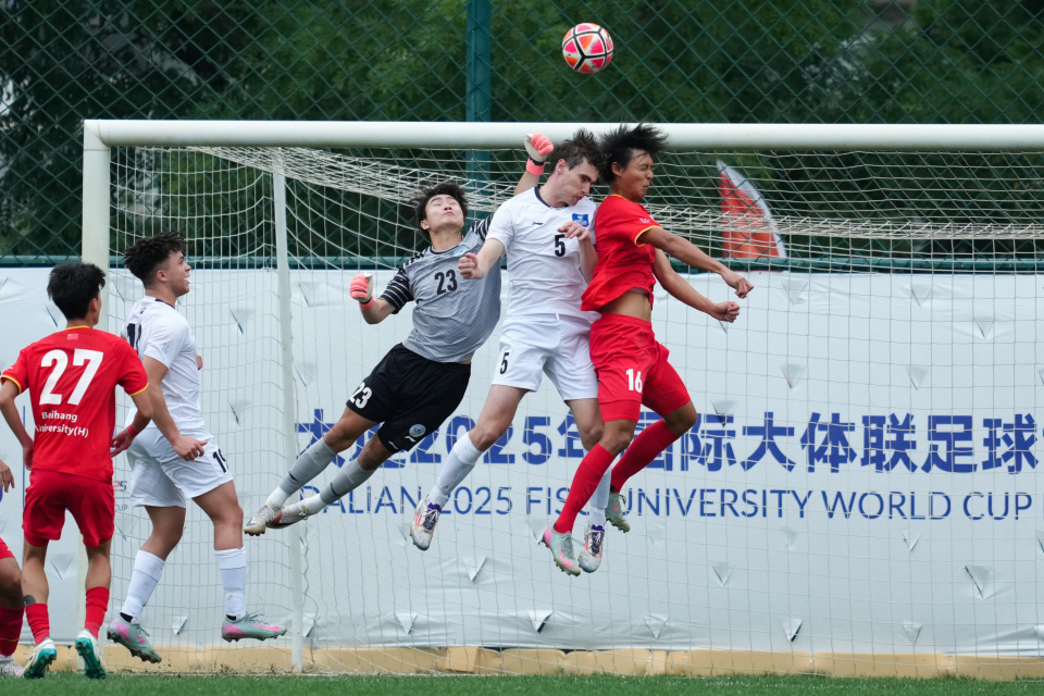 rcjrE, 天大学队球