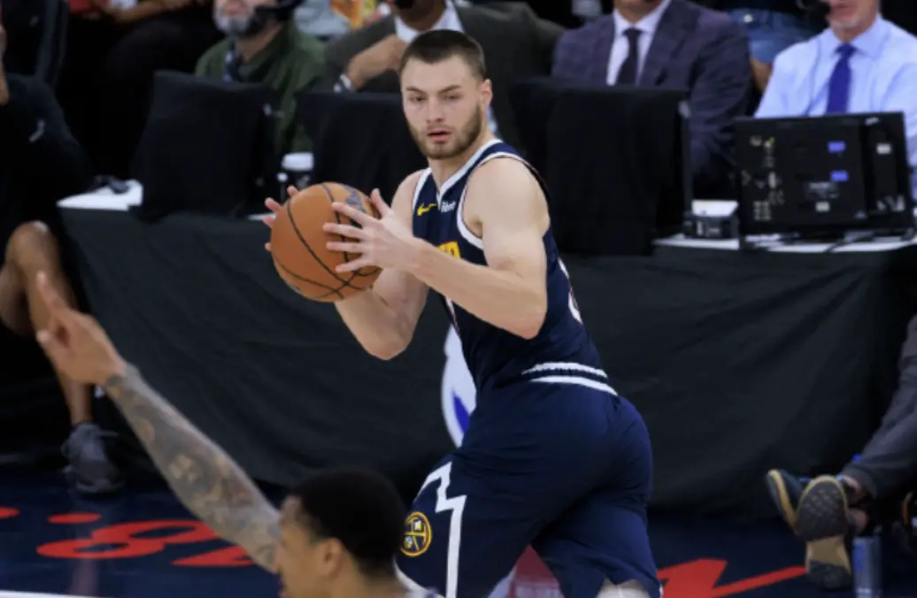 万美元的水 万美元的水